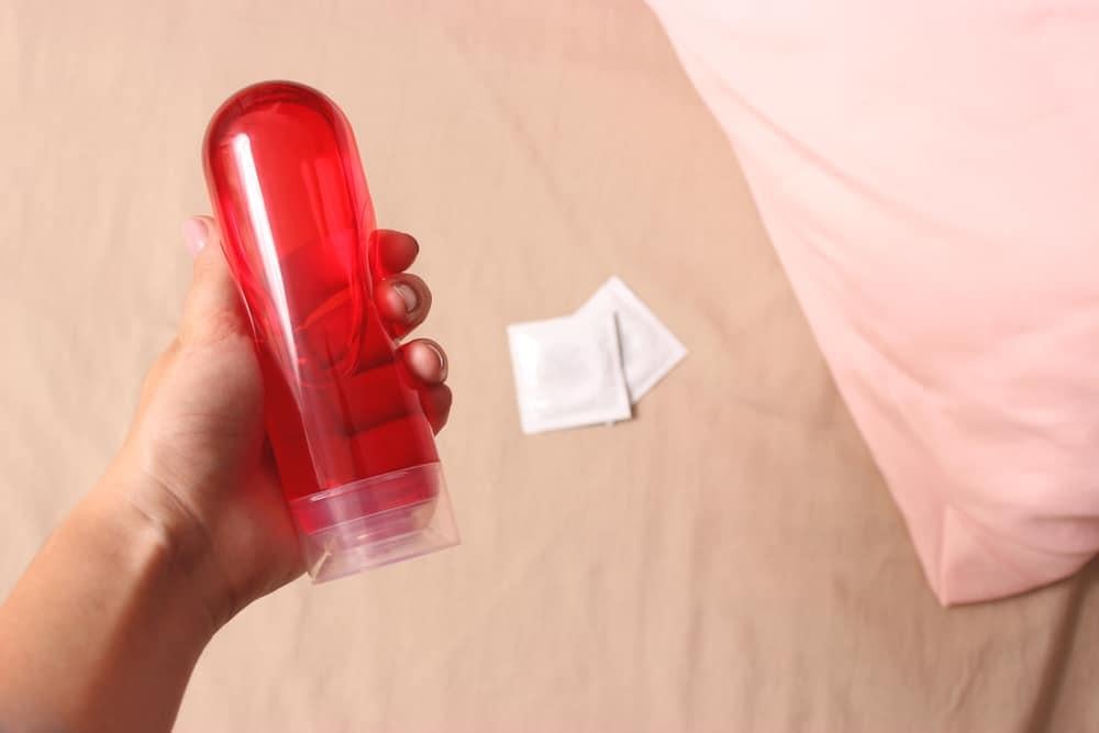 Sử dụng gel bôi trơn